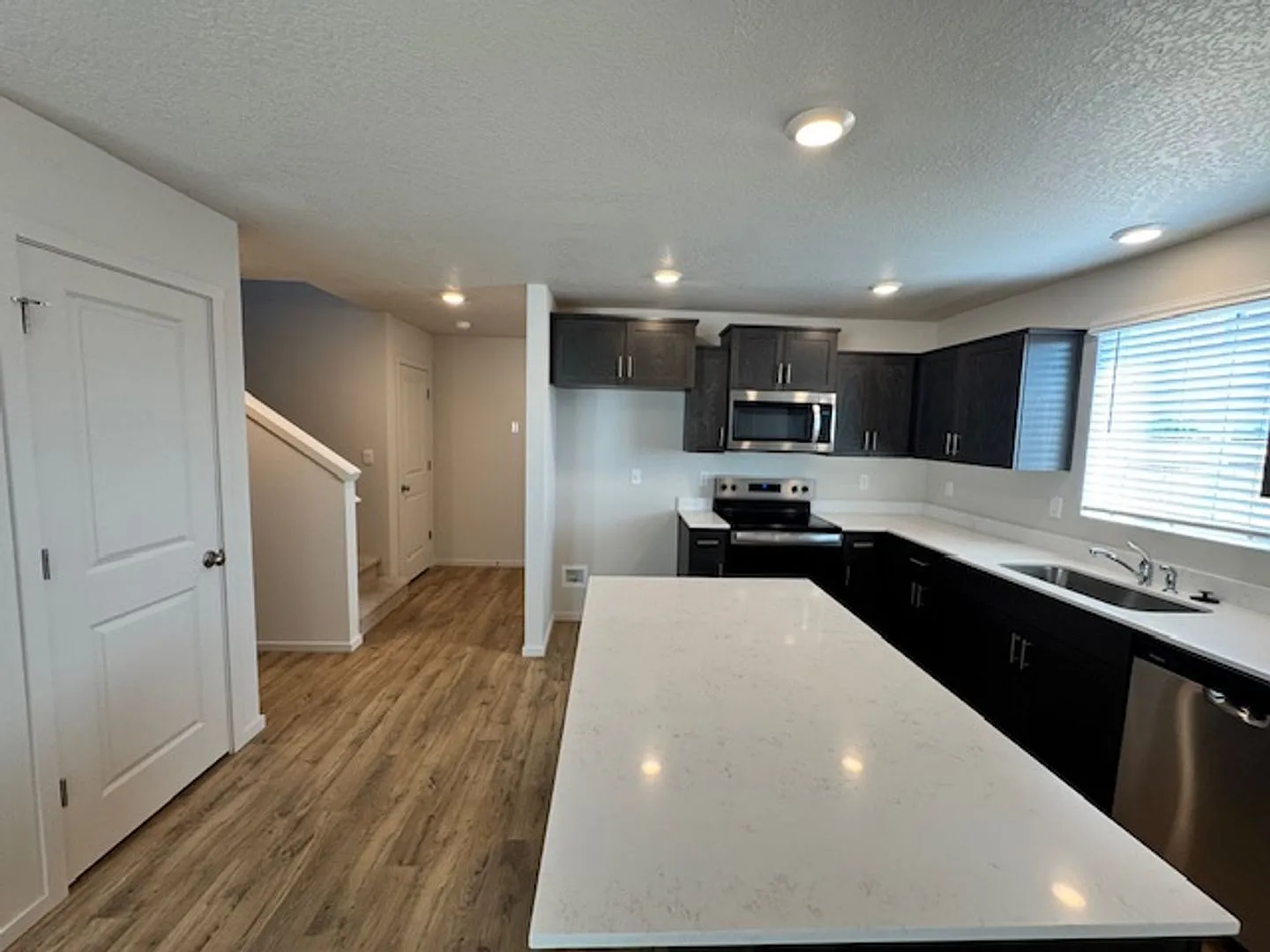 Brand New 4 Bedroom House W/ Upgrades — Photo 4
