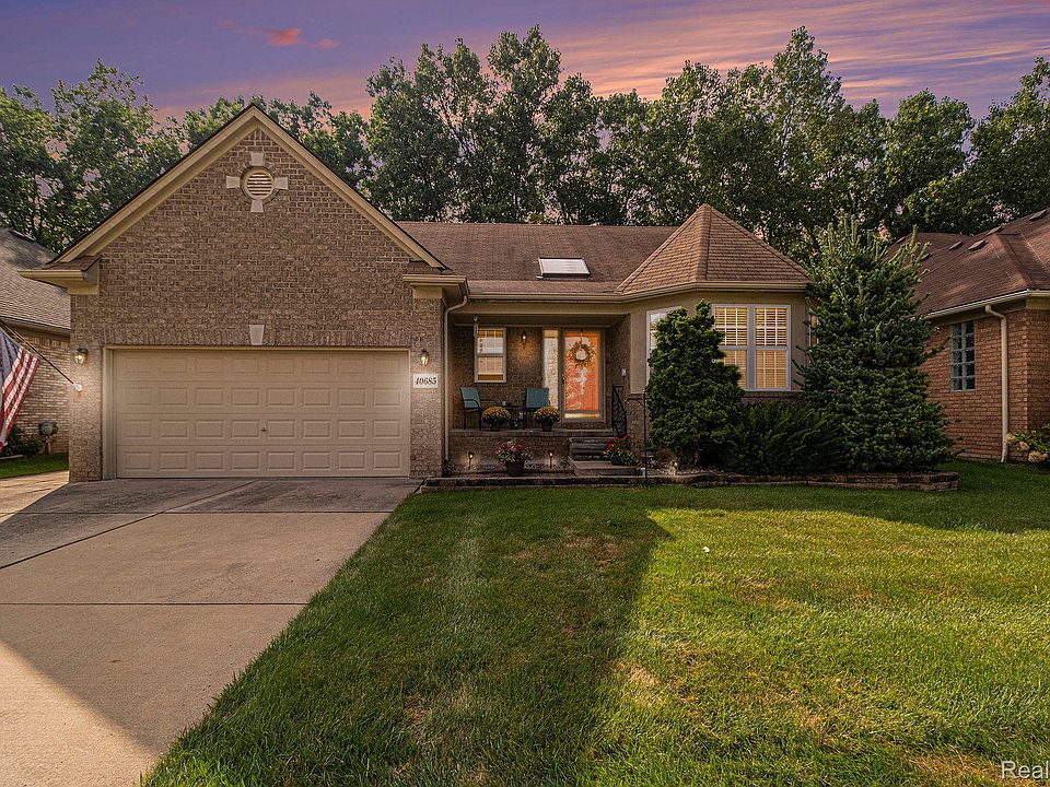 1st image of 40685 Long Horn Dr #25
