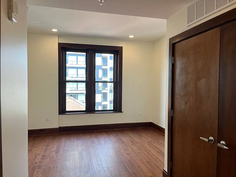 303 Greenup (NEW) — Photo 9