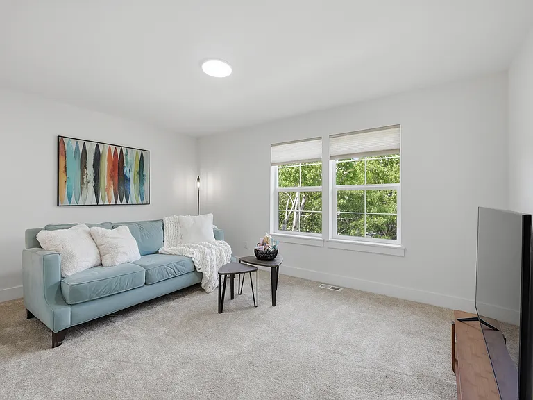 9330 Templeton Ave SE — Photo 25