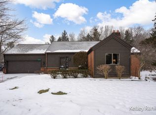 2656 Wyndham Dr SE, Grand Rapids, MI 49546