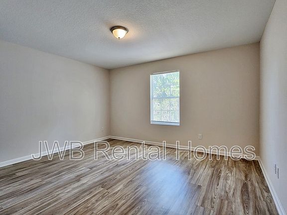 5th image of 8497 McGirts Village Ln