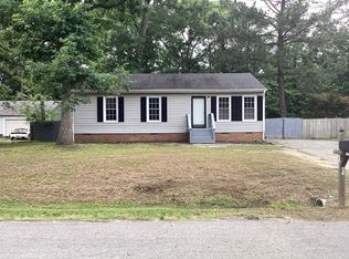 8806 Firethorne Ln, North Chesterfield, VA 23237