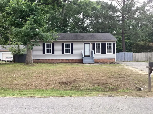 8806 Firethorne Ln, North Chesterfield, VA 23237