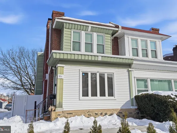 951 Wakeling St, Philadelphia, PA 19124