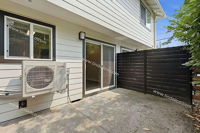 8019 SW 35th Ave #6 — Photo 19