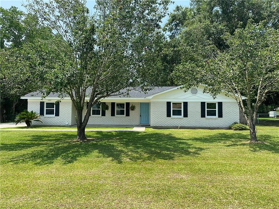 1315 Pawnee Cir, Saraland, AL 36571 MLS 7229511 Zillow