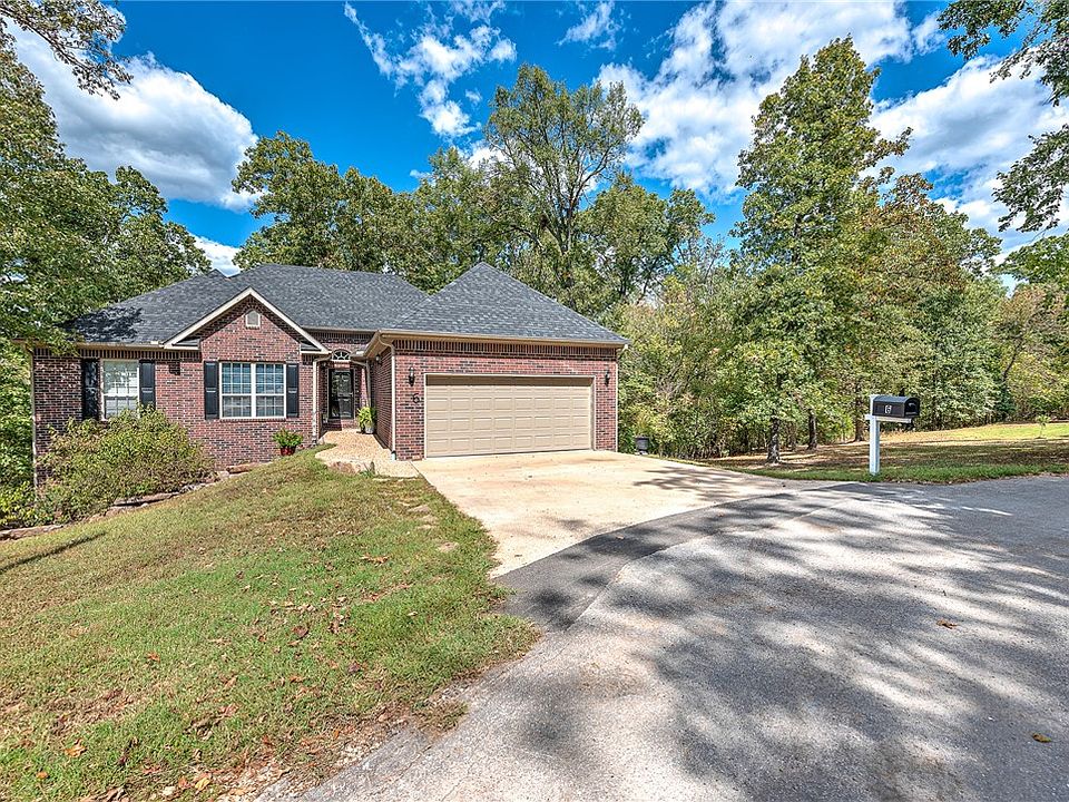 1st image of 6 Burns Cir