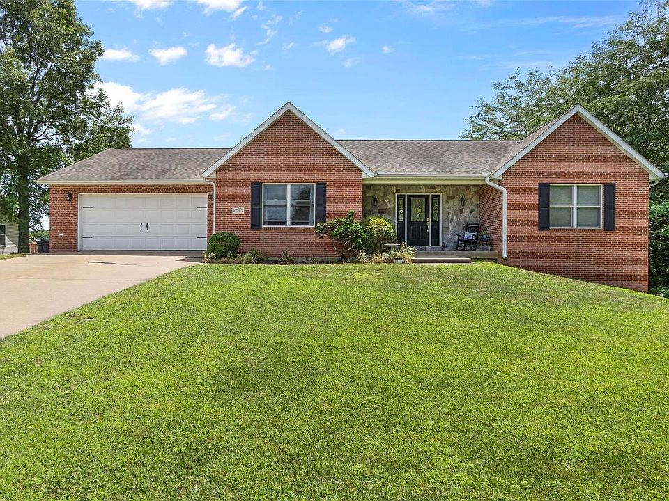 1st image of 2547 Alpine Dr