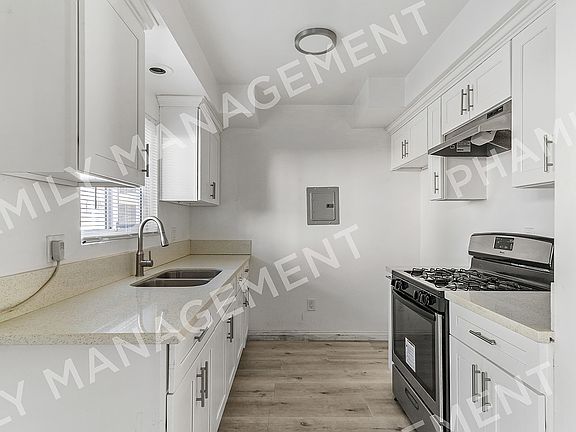 5th image of 451 Anderwood Ct APT F