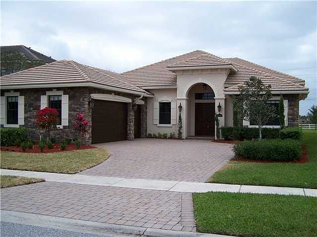 1st image of 9090 Equus Cir