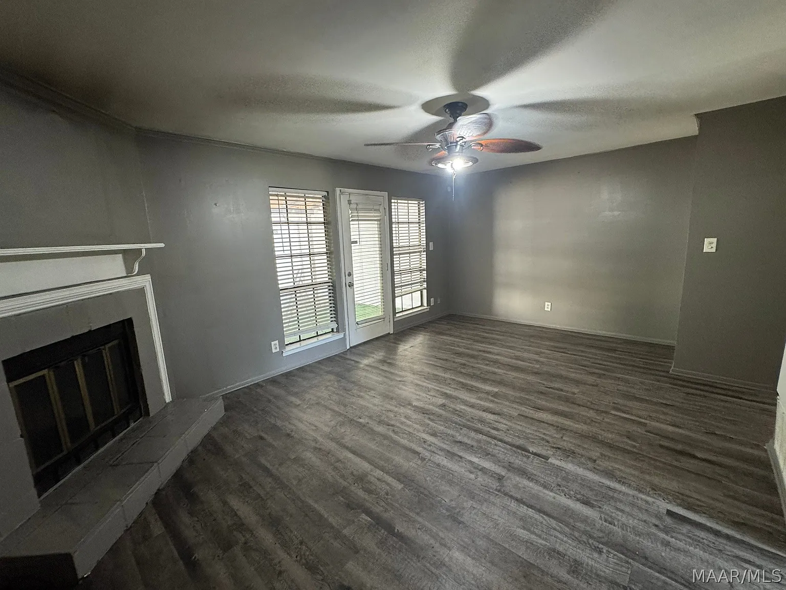 2 bed, 1.5 bath, 1152 sqft, $1,000 — Photo 3