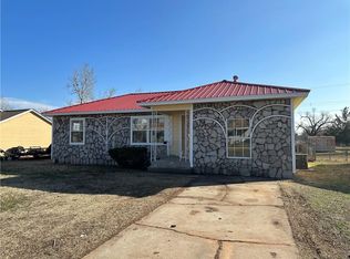 1020 E Pecan St, Altus, OK 73521