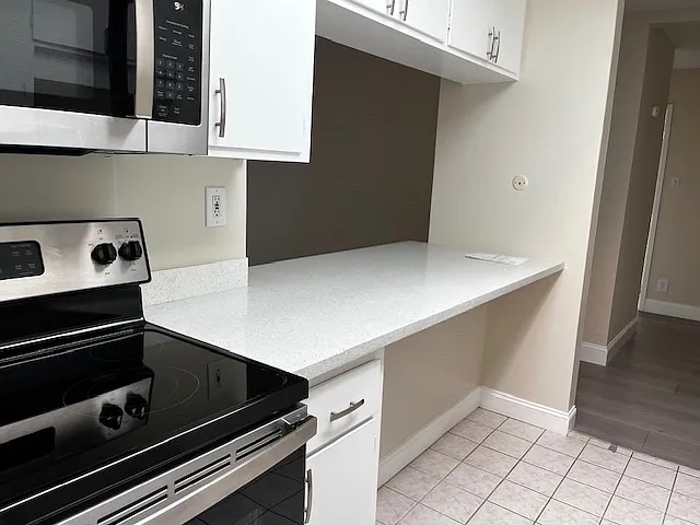 2165 Carlmont Dr — Photo 3