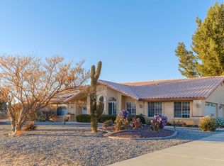 18640 Mingo Rd, Apple Valley, CA 92307