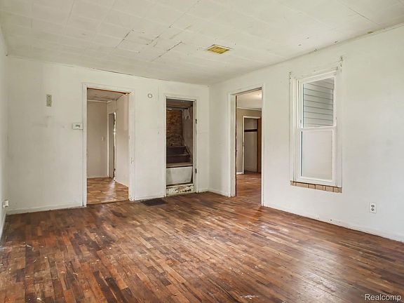 4th image of 12073 Lahring Rd