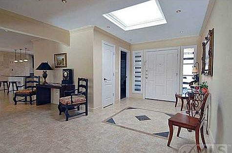 3rd image of 6001 La Cumbre Ln