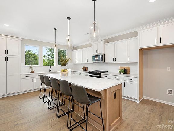 2nd image of 12066 Mariners Cove Ct #375