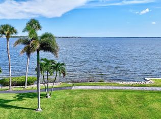 3472 NE Causeway Blvd APT 303, Jensen Beach, FL 34957