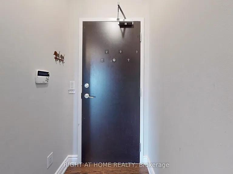 231 Fort York Blvd #2309 — Photo 22