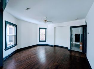 2136 N Hamlin Ave, Chicago, IL 60647