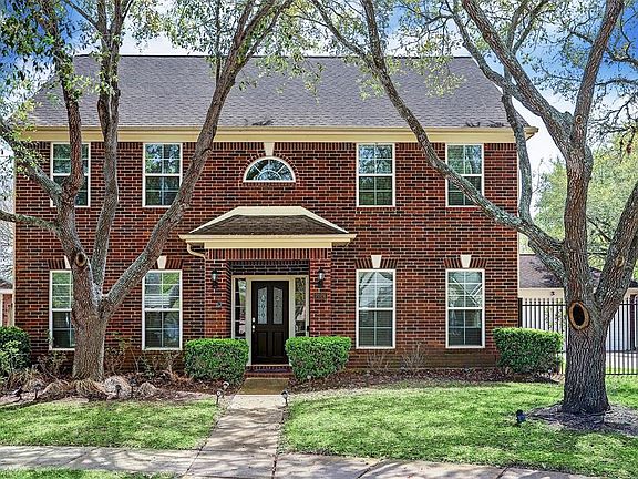2nd image of 7026 Hearthside Dr