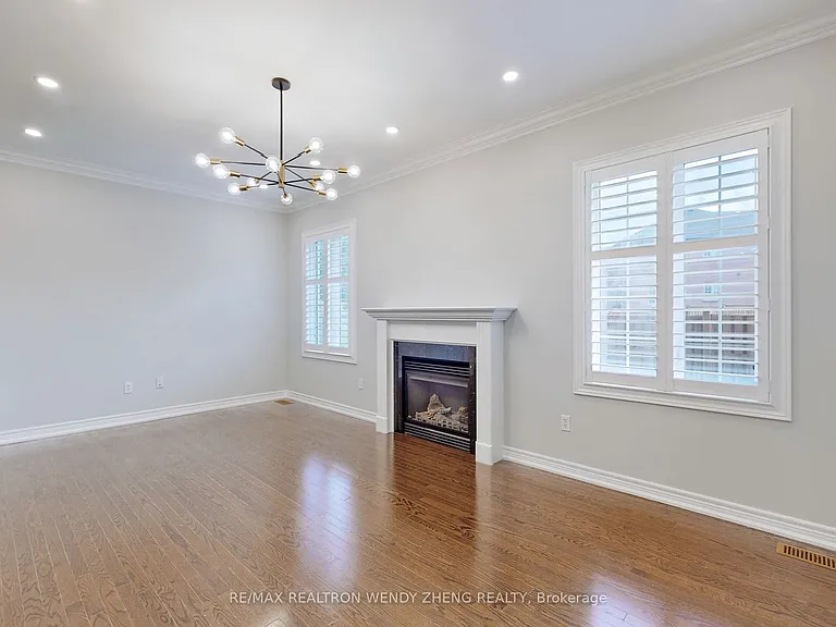 300 Sunny Meadow Blvd #UPPER — Photo 10