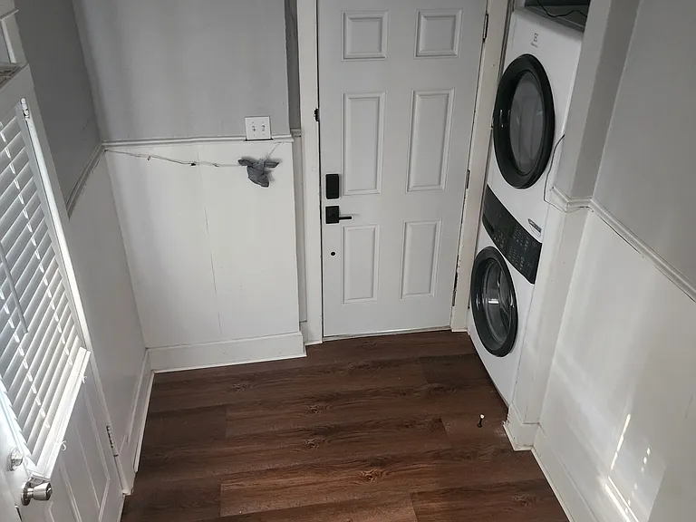 3701 Greenway Ct E — Photo 4