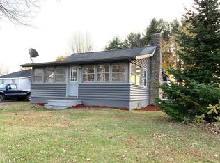 31 Ocean Park Rd, Saco, ME 04072
