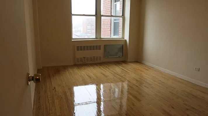 Rented by Smart NY Realty LLC | media 15