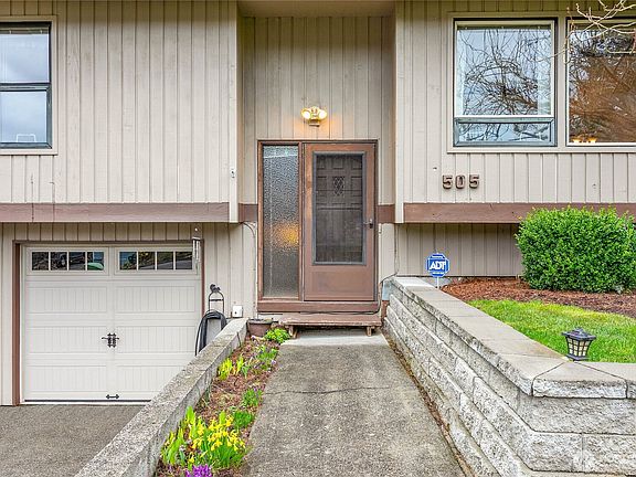 2nd image of 505 Mulberry Road