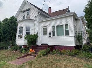 221 Adams St, Warwick, RI 02888