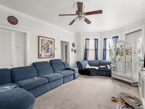 4th image of 124 Pelham Street