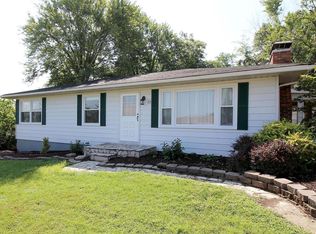 22 Skyview Ct, Arnold, MO 63010