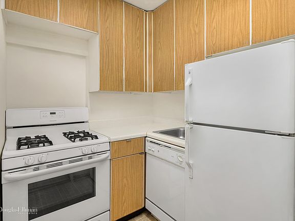 3rd image of 1445 1st Ave #C304