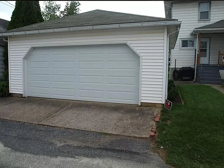 2 car garage off st parking