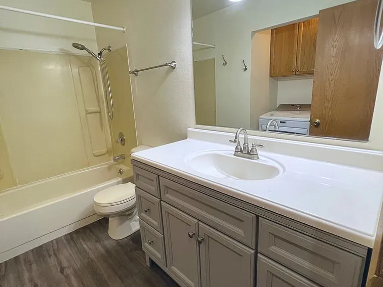 11528 Heritage Ct — Photo 12