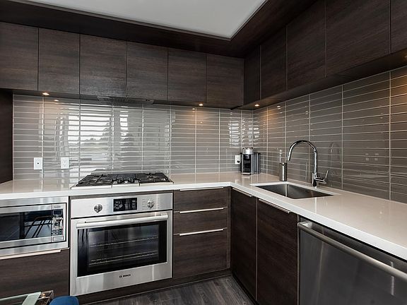 4th image of 1550 Fern St #304