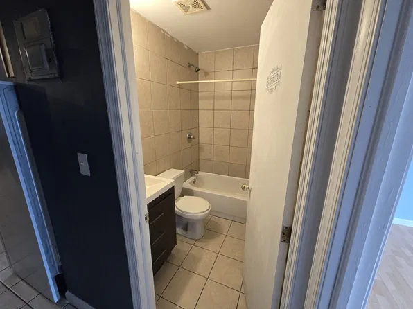 1931 S 7th St Floor 3, Philadelphia, PA 19148