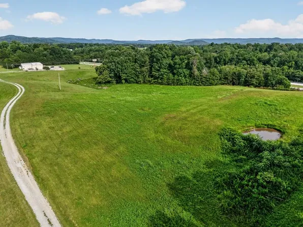 240 Hash Ln, Rock Island, TN 38581