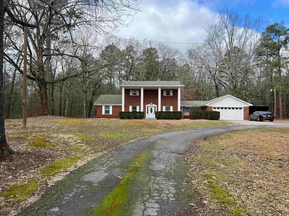 3612 Chapel Heights Dr, Pine Bluff, AR 71603