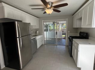 18 Spenstone Rd, Cranston, RI 02910