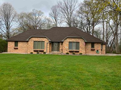 104 Wulgaert Way, Combined Locks, WI, 54113