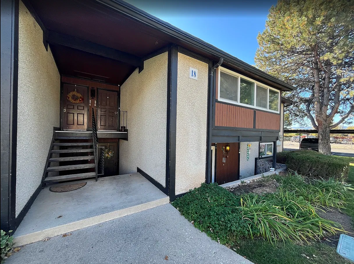 2 bed, 1160 sqft, $1,575 — Photo 1