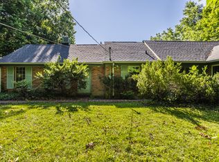 21 Cardinal Ln, Carmel, IN 46032