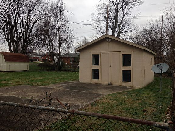 4th image of 715 Shelborn Dr