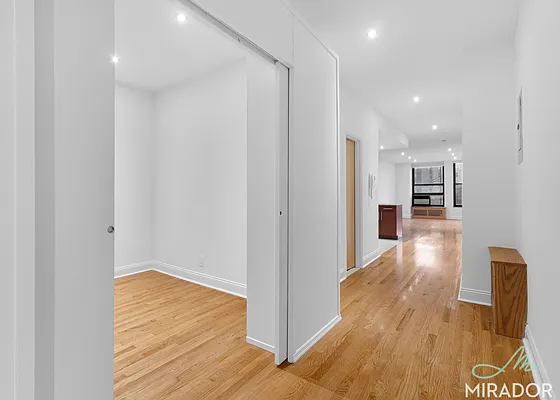 Rented by Mirador Real Estate | media 13