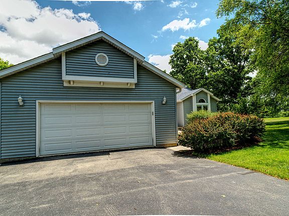 2nd image of 26-48 Norwood Dr