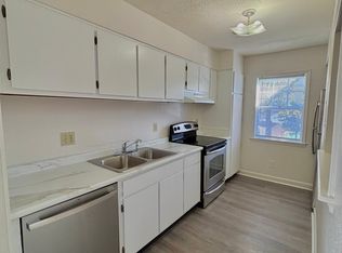 2504 Avent Ferry Rd APT 201, Raleigh, NC 27606