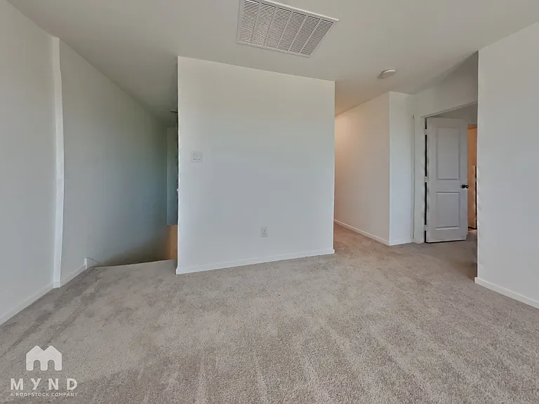539 Layne Overlook — Photo 10